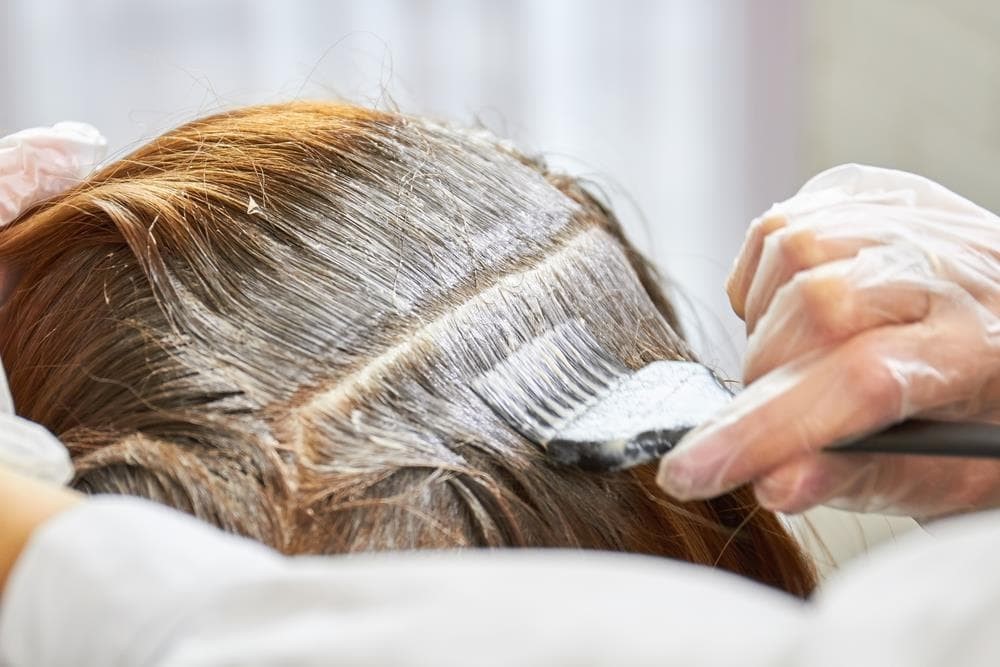 Los riesgos de usar productos químicos en tu cabello y tu piel
