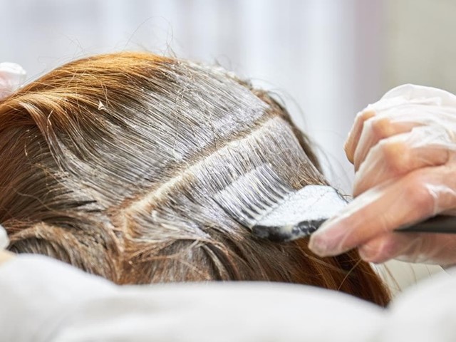 Los riesgos de usar productos químicos en tu cabello y tu piel